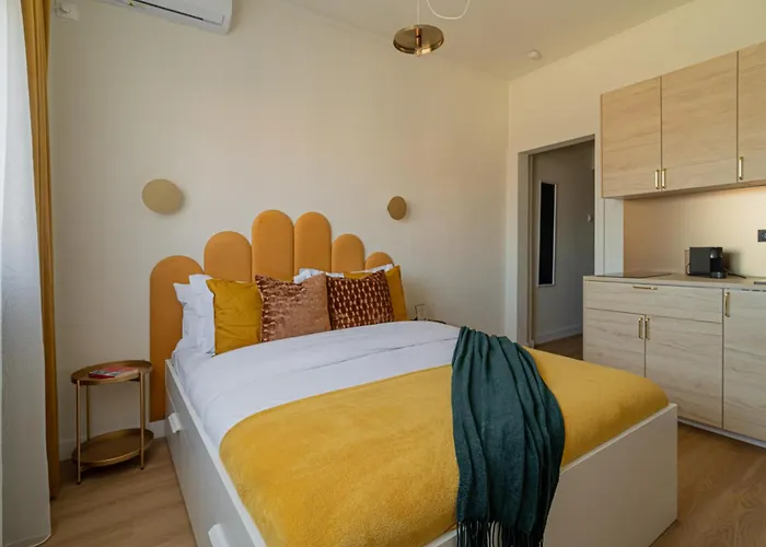 Faculty Of Law * Bucureşti